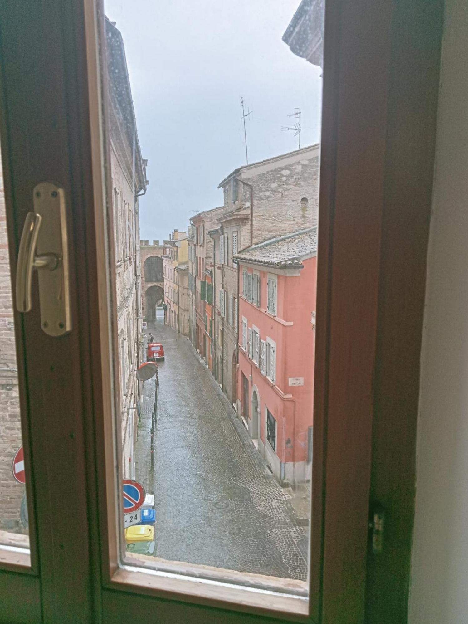 Camere Via Crispi Centro Storico ماشيراتا المظهر الخارجي الصورة