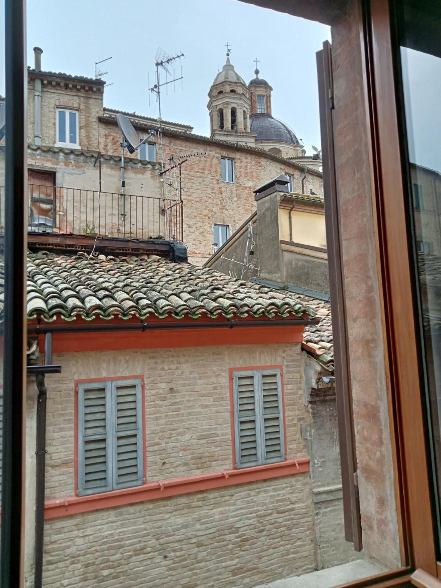 Camere Via Crispi Centro Storico ماشيراتا المظهر الخارجي الصورة